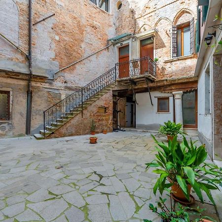 Cannaregio Romantic View Apartment Венеция Экстерьер фото